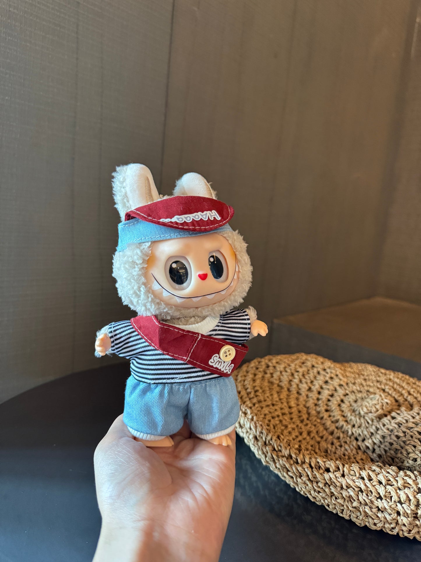 Product Name: Urban Cool Outfit Set for 17cm Labubu Doll Streetwear Vibes for Your Trendy Labubu!