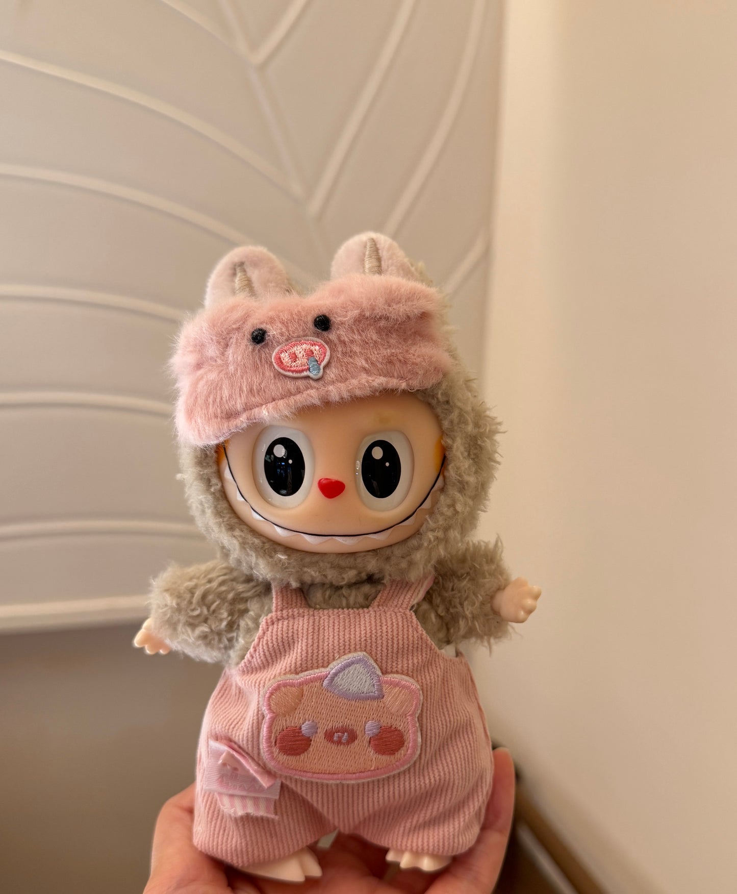 Kawaii Piggy Paradise Set: Plush Pink Hood + Corduroy Overalls for 17cm Labubu
