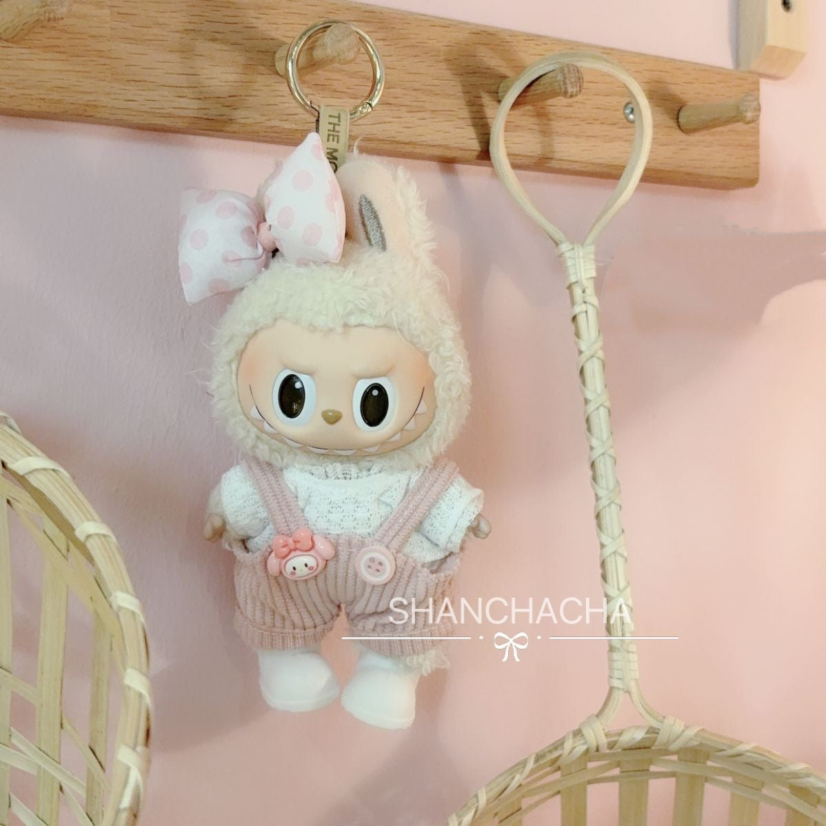 Vintage Sweetheart Set: Pink Corduroy Overalls + Cream Lace Top + Dotty Bow Clip for 17cm Labubu