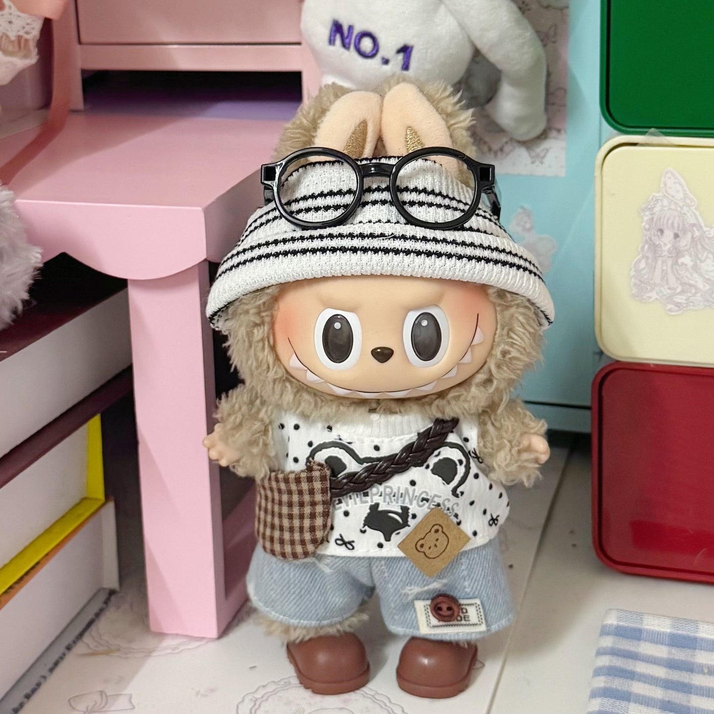 Little Explorer Set: Bear Print Vest + Light Wash Jeans + 4 Accessories for 17cm Labubu